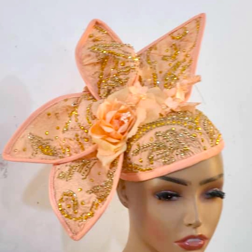 Designer Fascinator - Rare Elegant Classy One Of A Kind Hand Made Piece - NWOT